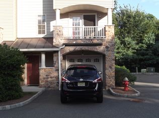 247 River Rd, Piscataway, NJ 08854