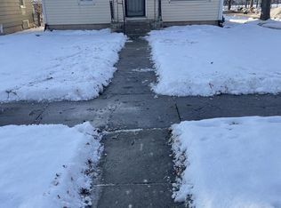 4877 North 40th STREET, Milwaukee, WI 53209