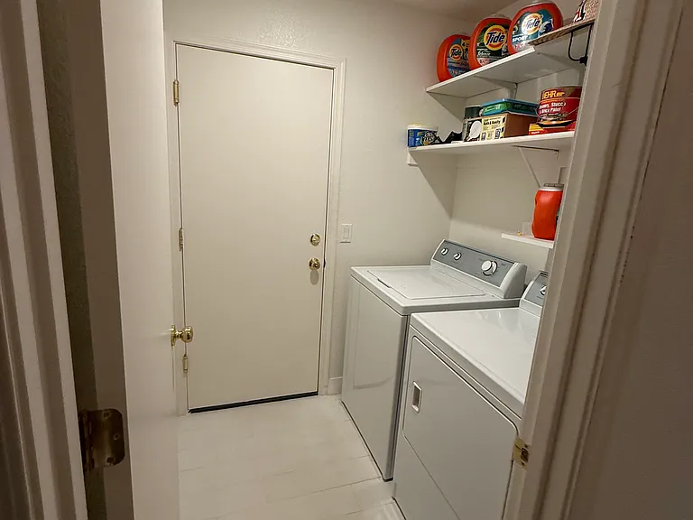 3328 W Belle Ave — Photo 15