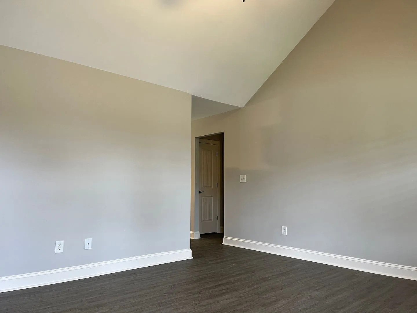 208 Orkney Road - Stem — Photo 3
