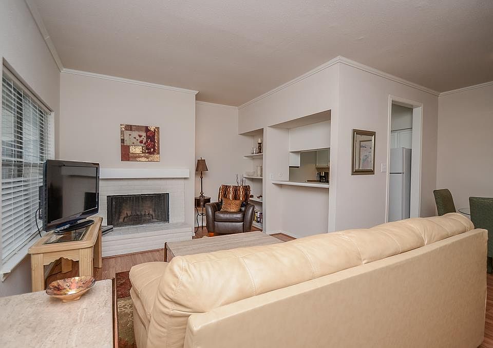 1st image of 712 Bering Dr #45