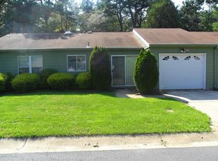 690B Friar Ct, Manchester, NJ 08759