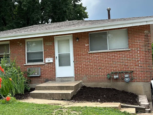 9964 Lorraine Ave, Saint Ann, MO 63074