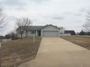 120 Farmview Ct, East Peoria, IL 61611