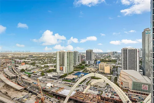 1040 Biscayne Blvd #3306 Photo 1