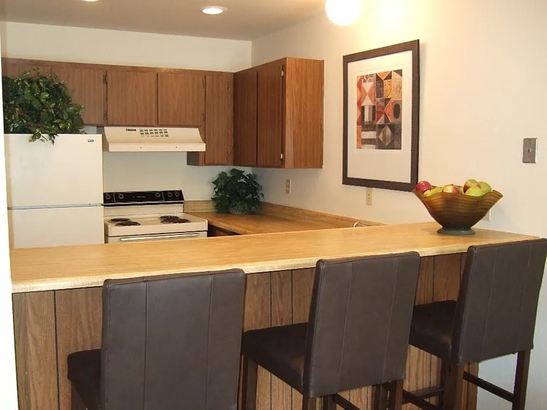 Plumas Garden Apartments — Photo 4