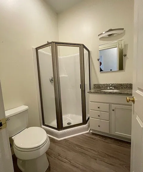 6 Dixon Ave #301 — Photo 2