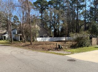 7 Saint James Cir, Beaufort, SC 29907