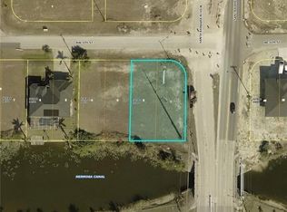 2 NW 9th St, Cape Coral, FL 33993