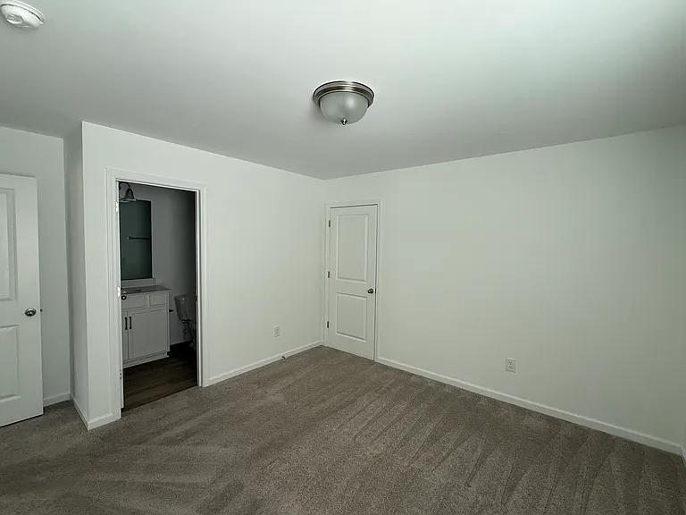 12 Thorne St — Photo 5