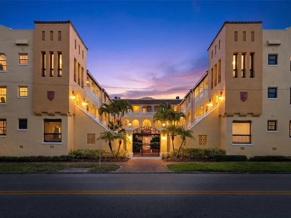 210 22nd Ave NE APT 6, Saint Petersburg, FL 33704