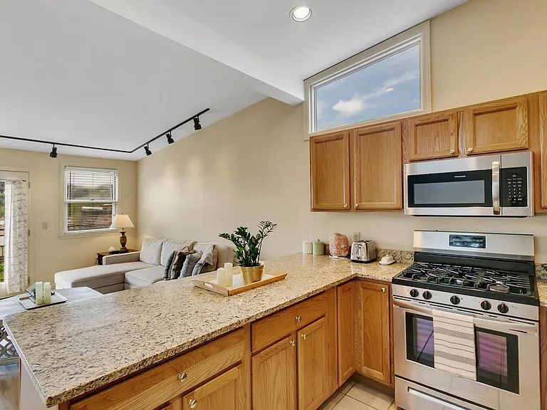 3507 Butler St #3 — Photo 6