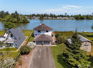 674 Mt Olympus Avenue SE, Ocean Shores, WA 98569