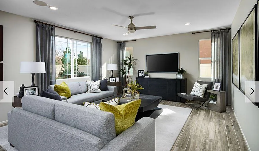 4 bed, 2700 sqft, $3,900 — Photo 3