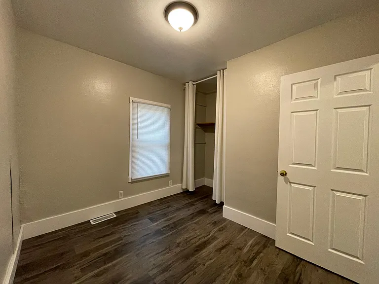 6105 N Detroit Ave — Photo 16