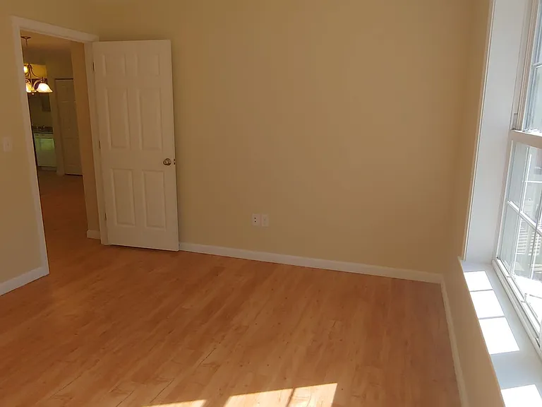 3823 Union St — Photo 8
