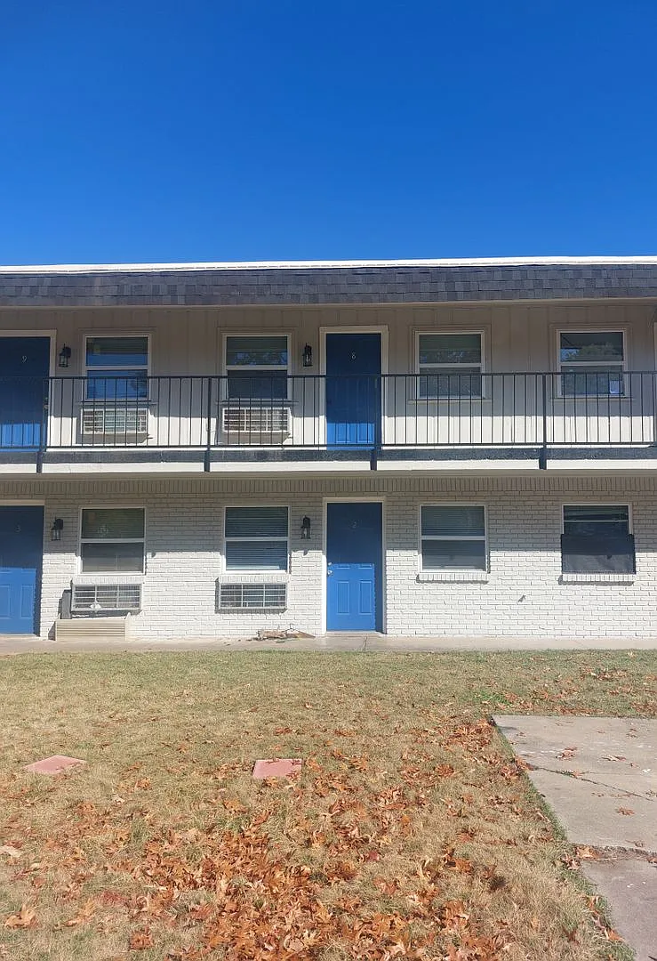 To Cornerstone Apartments — Photo 2