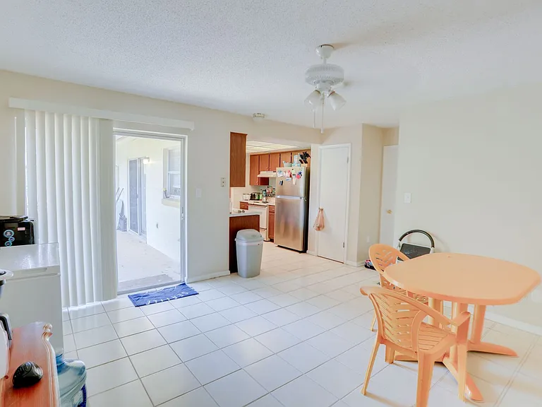 3086 Bluebrook Dr — Photo 10