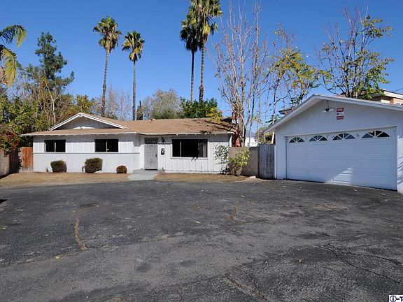 2nd image of 5336 Acacia St