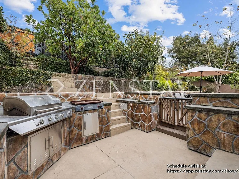 Outside Built In Kitchen with BBQ!