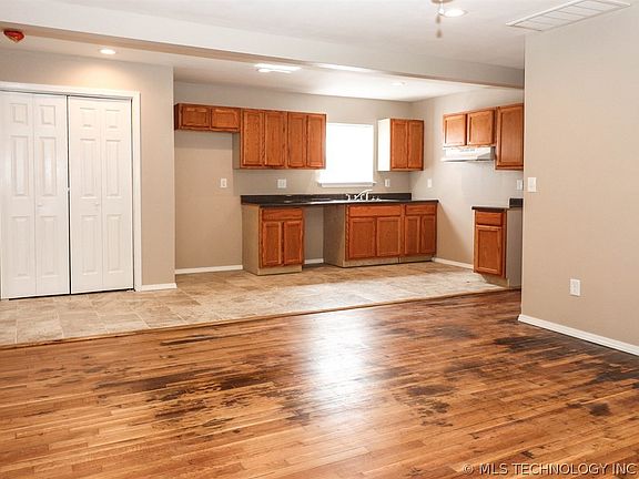 5th image of 1403 N Kingston Ave