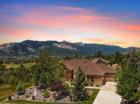 3573 N Elkview Dr, Eden, UT 84310