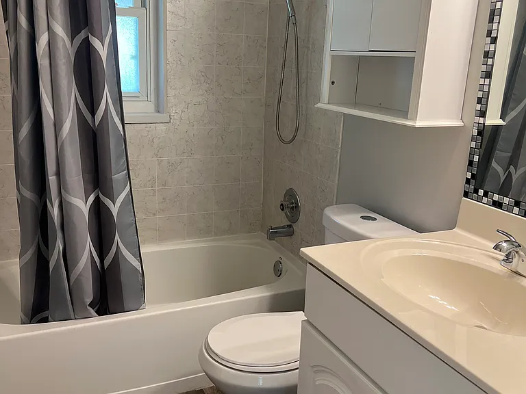 529 Carrlands Dr — Photo 5