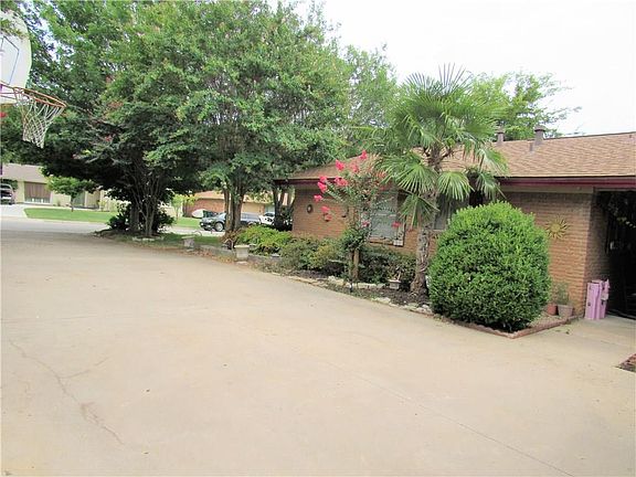 4th image of 5604 Wheaton Dr