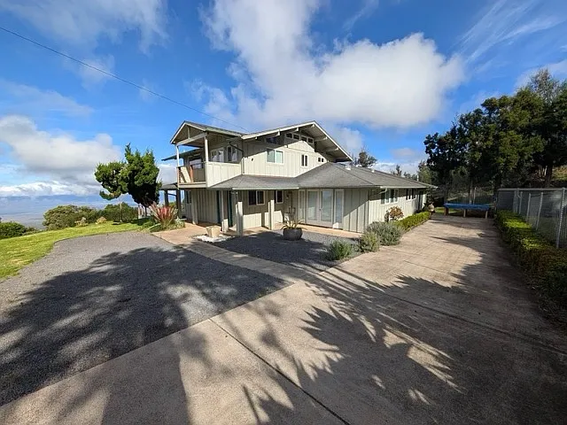 18505 Haleakala Hwy — Photo 1