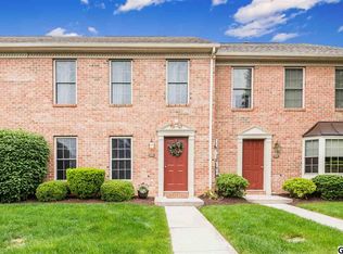 321 Stonehedge Ln, Mechanicsburg, PA 17055
