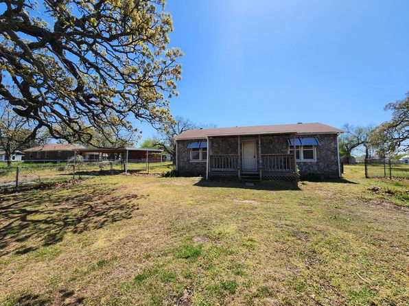 203 E 4th St, Asher, OK 74826