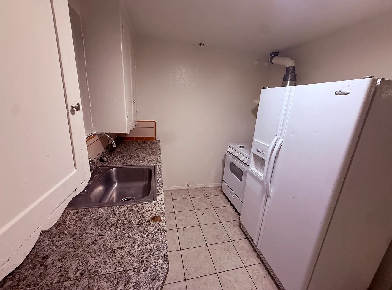 1 bed, 780 sqft, $1,100 — Photo 3