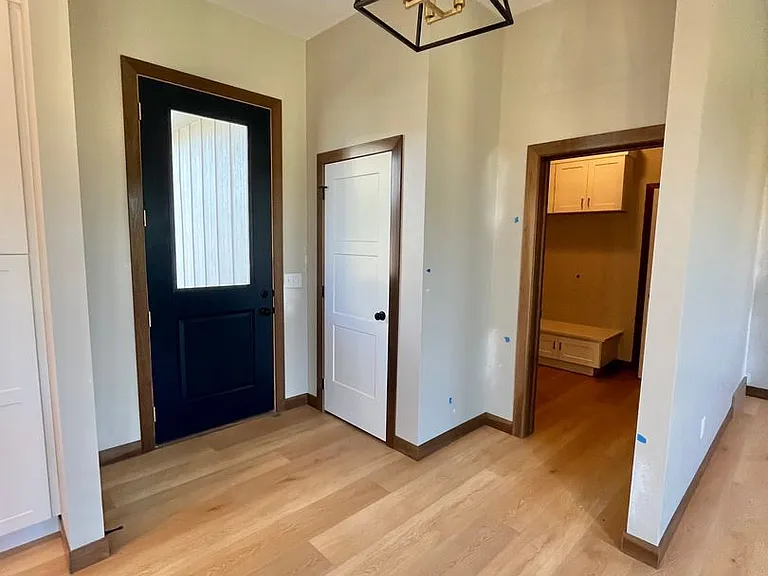 5525 W Liberator Cir — Photo 8