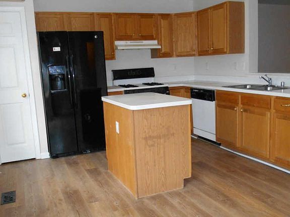 3rd image of 7506 Belgravia Ln