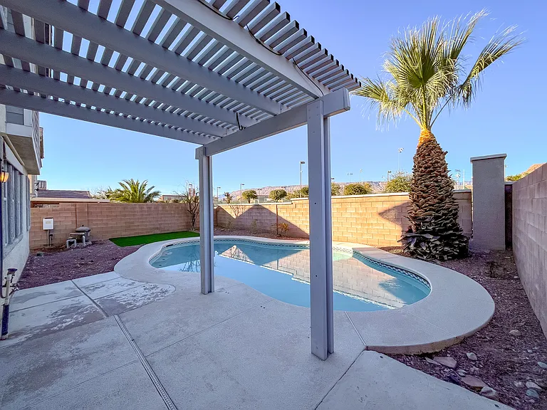 3335 Antique Rose Dr — Photo 52