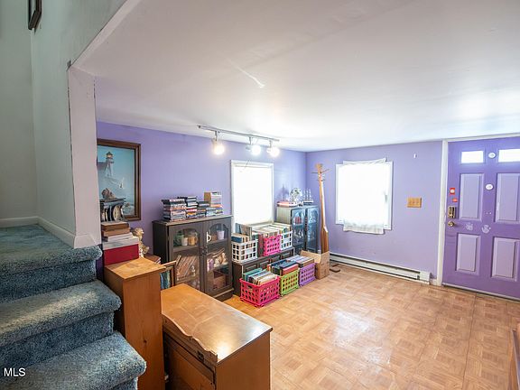5th image of 24-26 E Dillenbeck Drive