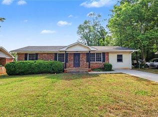 3665 Brookcrest Cir, Decatur, GA 30032