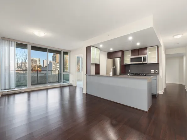 7080 No 3 Rd #302, Richmond, BC V6Y 0B5