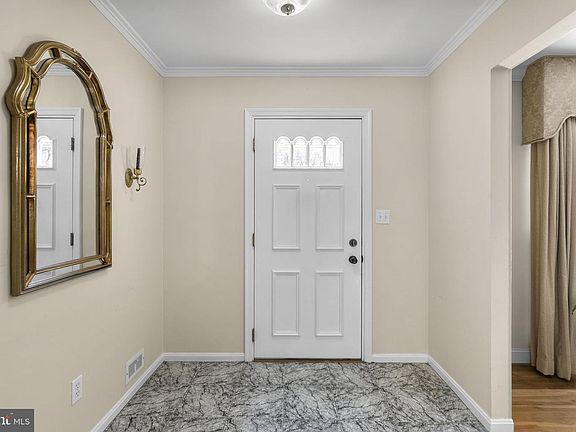 5th image of 4 Ansted Ct