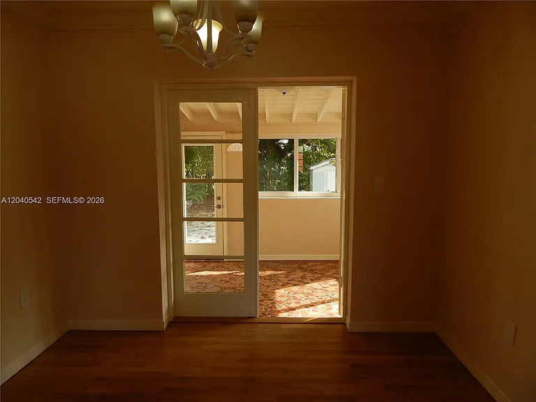 1841 SW 37th Ave — Photo 18