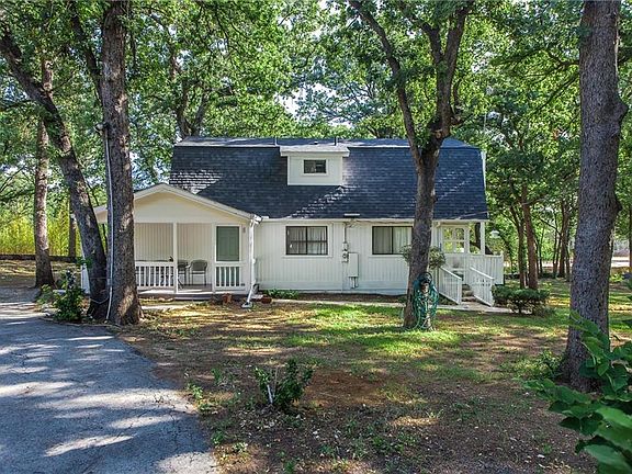 4th image of 2101 Ravenwood Dr