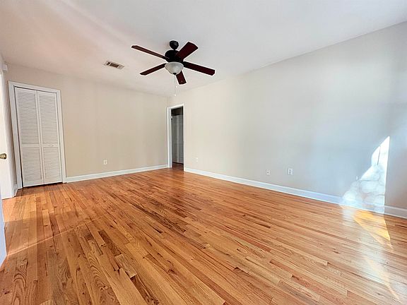 2nd image of 1302 Melvin St