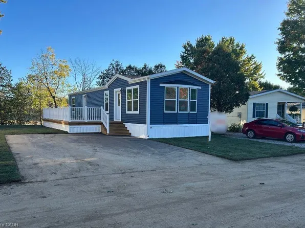 24 Macpherson Cres, Flamborough, ON N0B 2J0