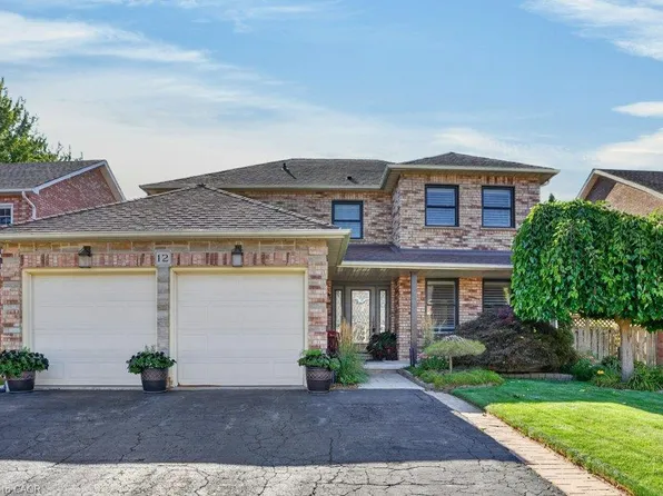 12 Beasley Cres, Cambridge, ON N1T 1J9