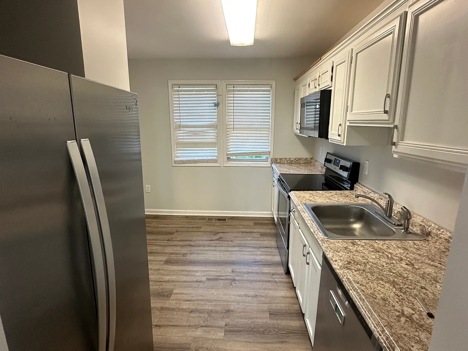 4 bed, 1780 sqft, $3,250 — Photo 2