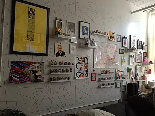 Rented by Joel Weisz, LREB | media 6