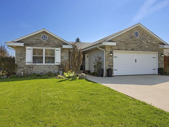 9200 S 44th STREET, Franklin, WI 53132
