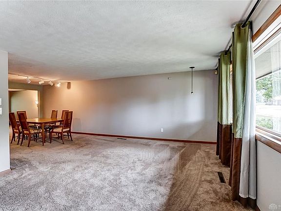 3rd image of 2277 Schenley Ave