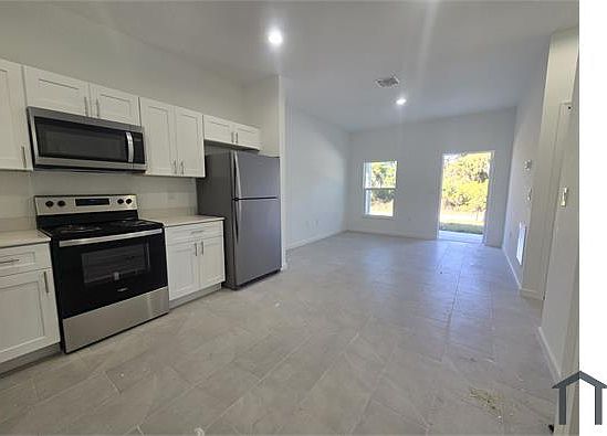 4th image of 3301 69th St W