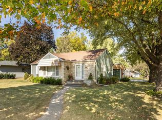 402 2nd St NW, Dodge Center, MN 55927